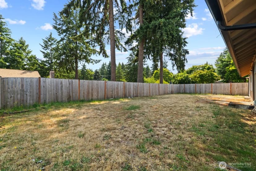 Property photo for 9824 Onyx Drive Sw, Lakewood photo 35