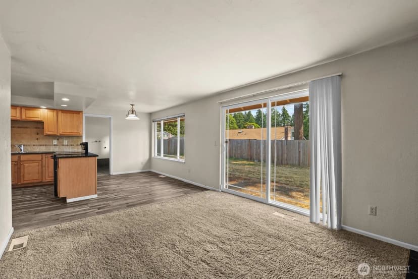 Property photo for 9824 Onyx Drive Sw, Lakewood photo 14