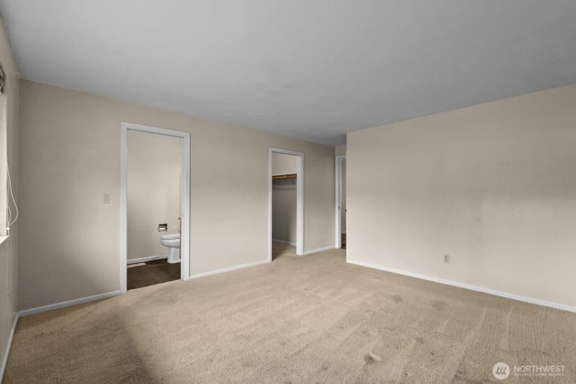 Property photo for 9824 Onyx Drive Sw, Lakewood photo 21