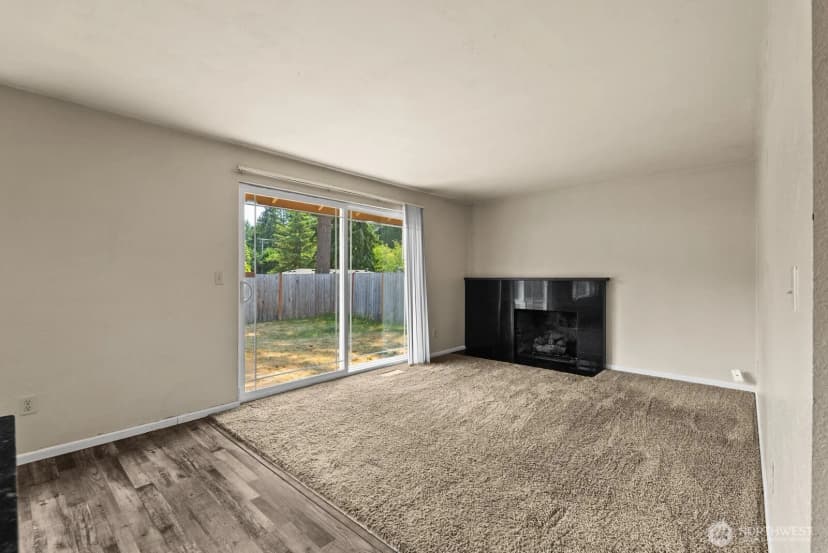 Property photo for 9824 Onyx Drive Sw, Lakewood photo 12