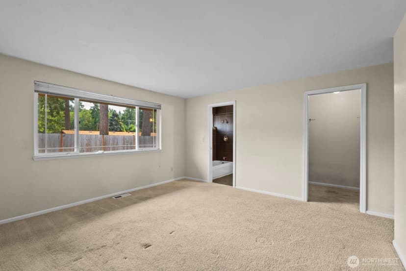 Property photo for 9824 Onyx Drive Sw, Lakewood photo 20