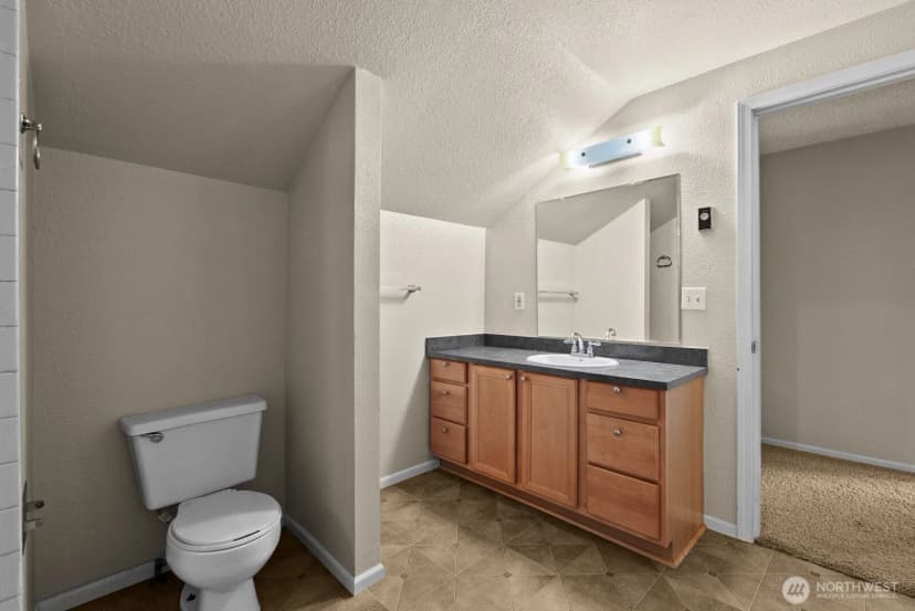 Property photo for 9824 Onyx Drive Sw, Lakewood photo 32