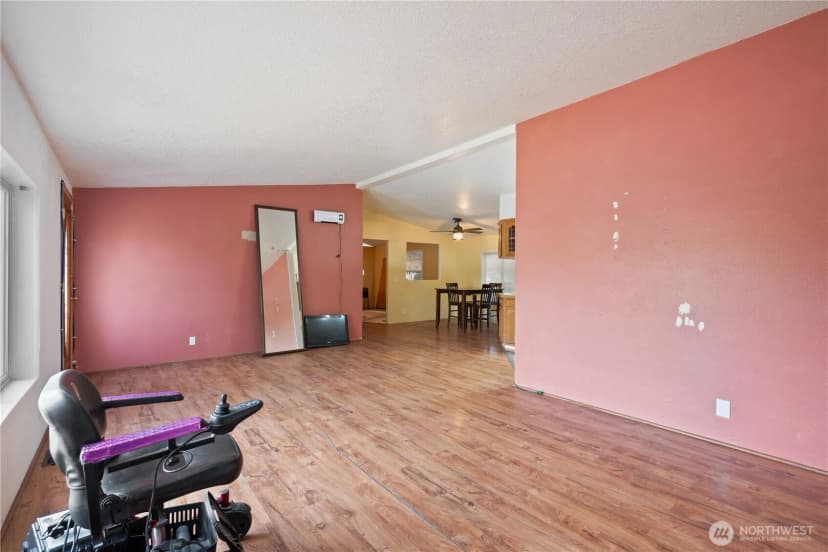 Property photo for 600 Egret Lane, Longview photo 7