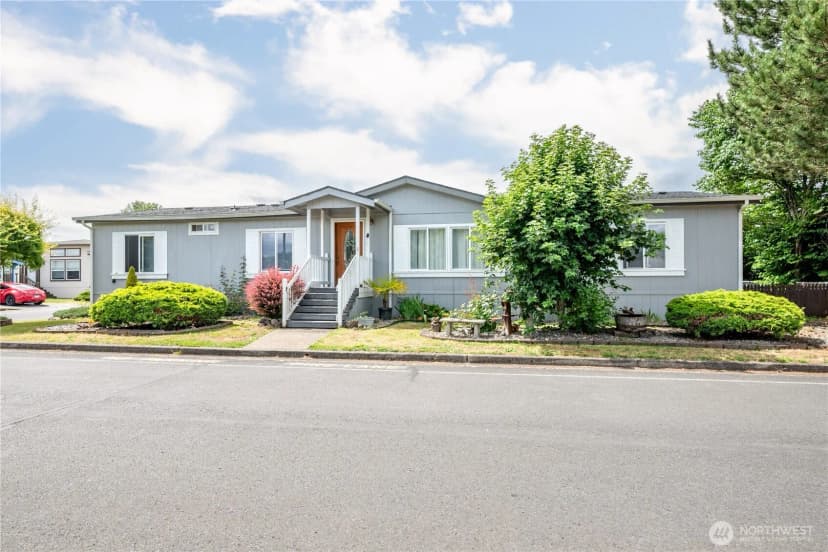 Property photo for 600 Egret Lane, Longview photo 3