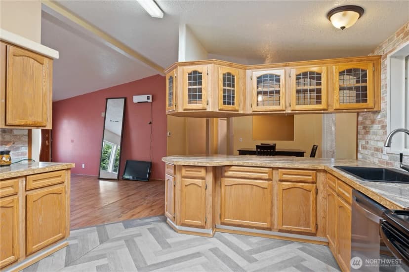 Property photo for 600 Egret Lane, Longview photo 10