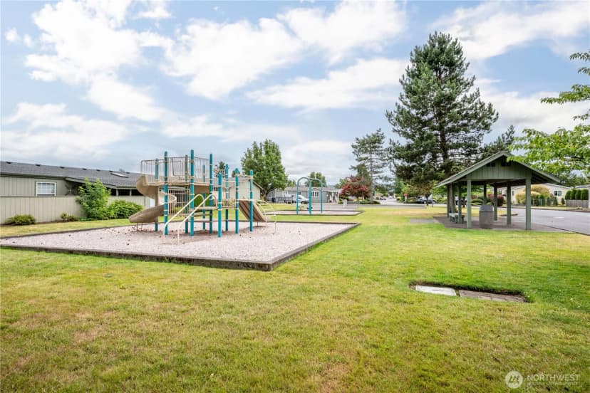 Property photo for 600 Egret Lane, Longview photo 31