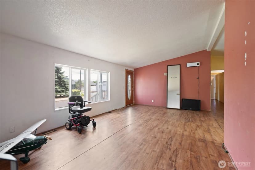 Property photo for 600 Egret Lane, Longview photo 6