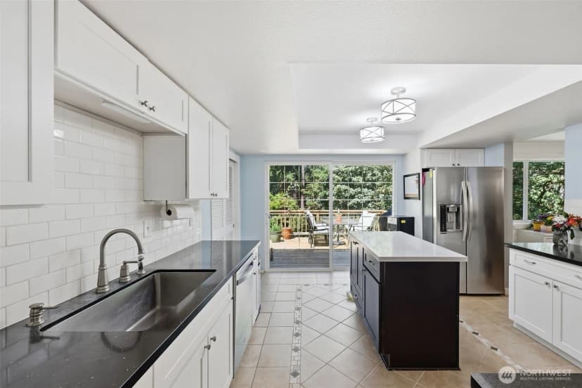 Property photo for 7221 Topaz Court Sw, Lakewood photo 14