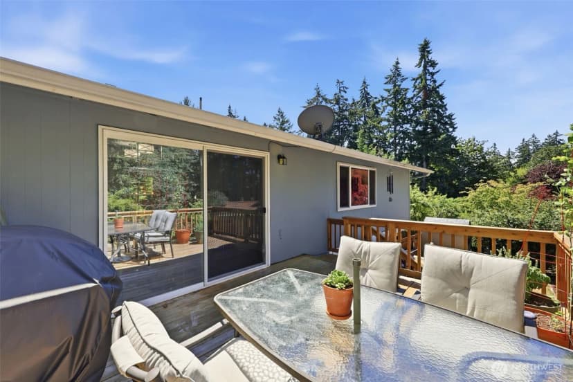 Property photo for 7221 Topaz Court Sw, Lakewood photo 16