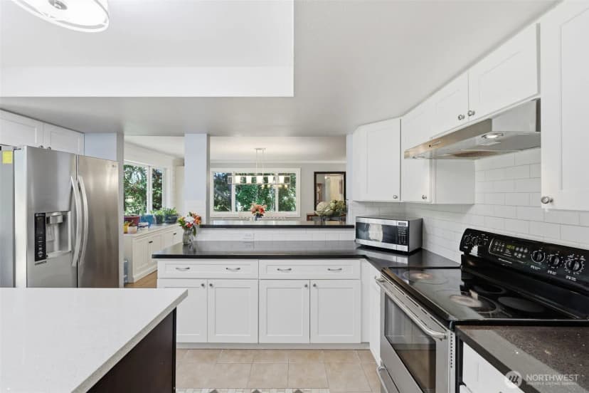 Property photo for 7221 Topaz Court Sw, Lakewood photo 11