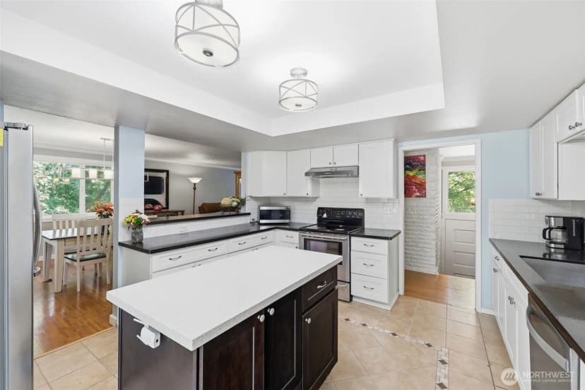Property photo for 7221 Topaz Court Sw, Lakewood photo 10