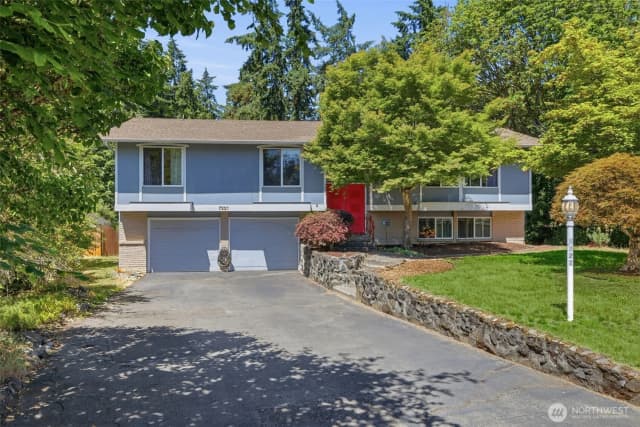 Property photo for 7221 Topaz Court Sw, Lakewood photo 2