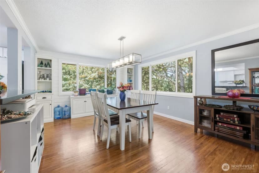 Property photo for 7221 Topaz Court Sw, Lakewood photo 8