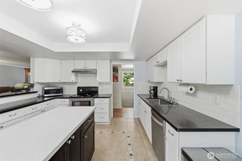 Property photo for 7221 Topaz Court Sw, Lakewood photo 13