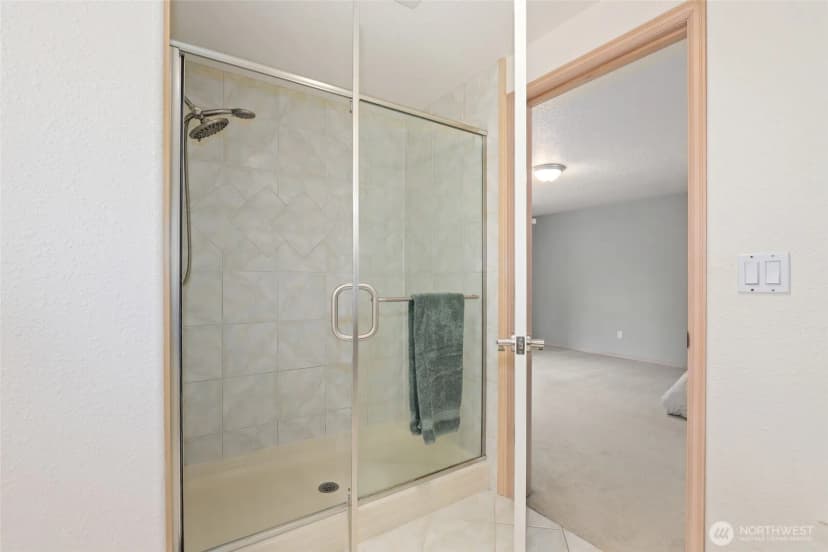 Property photo for 4706 Caldwell Road E, Edgewood photo 15