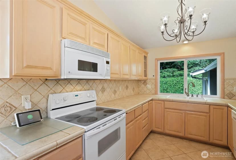 Property photo for 4706 Caldwell Road E, Edgewood photo 9