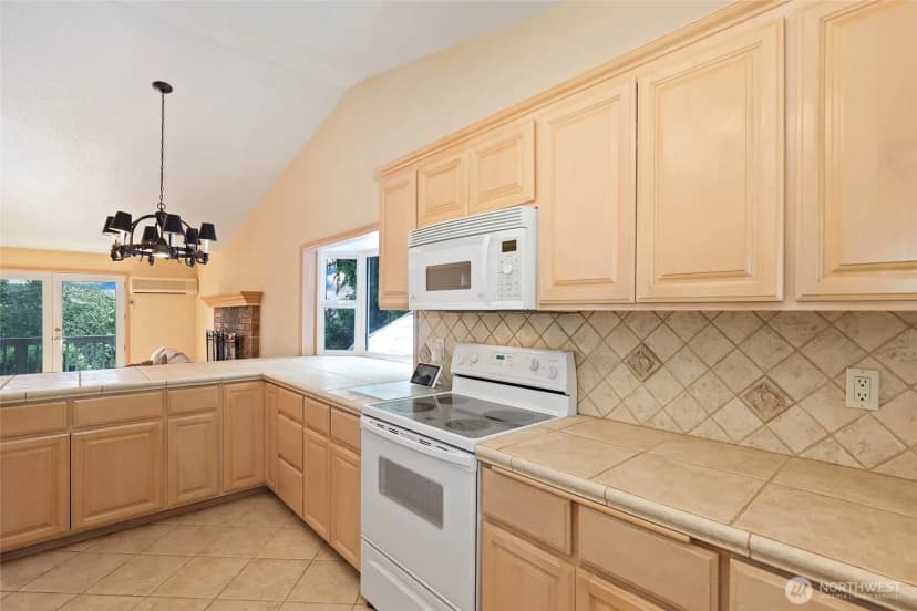 Property photo for 4706 Caldwell Road E, Edgewood photo 11