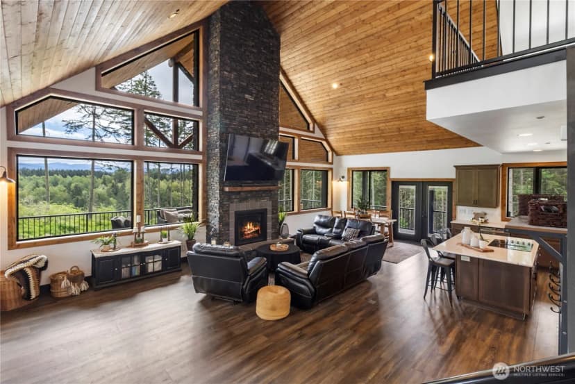 Property photo for 38922 Madrona Drive E, Roy photo 5