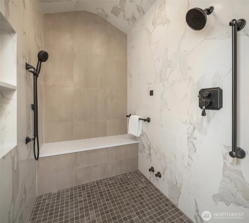 Property photo for 1764 Harrison Way Ne, Issaquah photo 25
