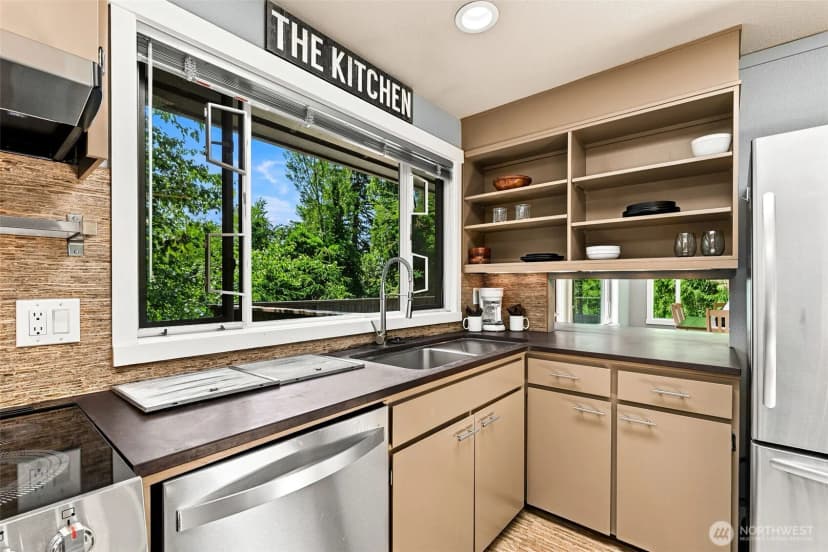Property photo for 9375 Ne Eric Avenue, Bainbridge Island photo 7