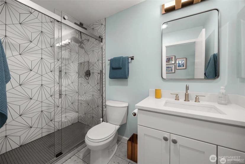 Property photo for 1524 Ne 140th Street #d2, Seattle photo 18