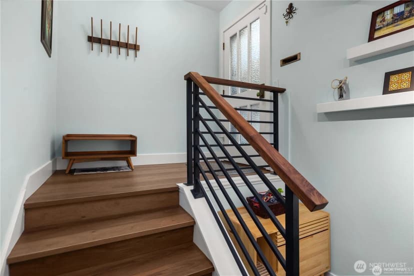 Property photo for 1524 Ne 140th Street #d2, Seattle photo 8