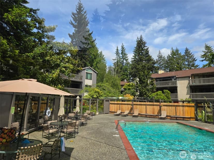 Property photo for 1524 Ne 140th Street #d2, Seattle photo 26