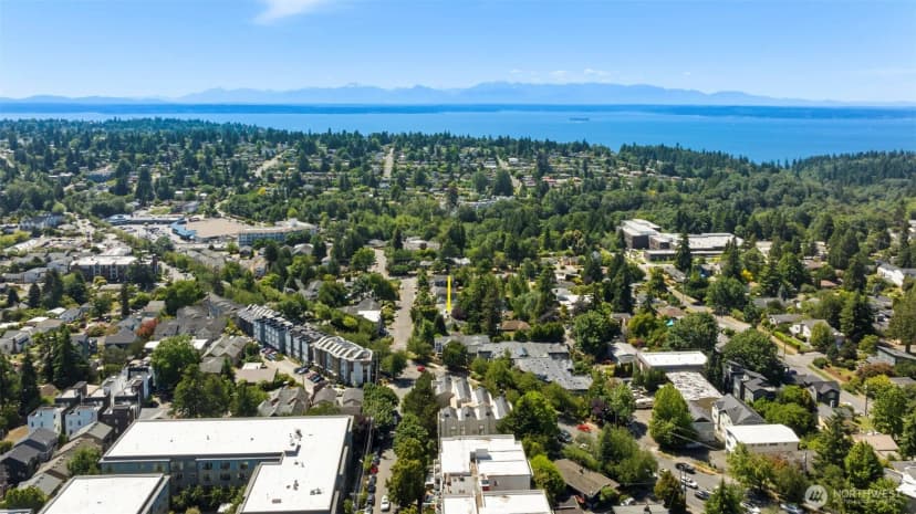 Property photo for 122 Nw 103rd Street, Seattle photo 12
