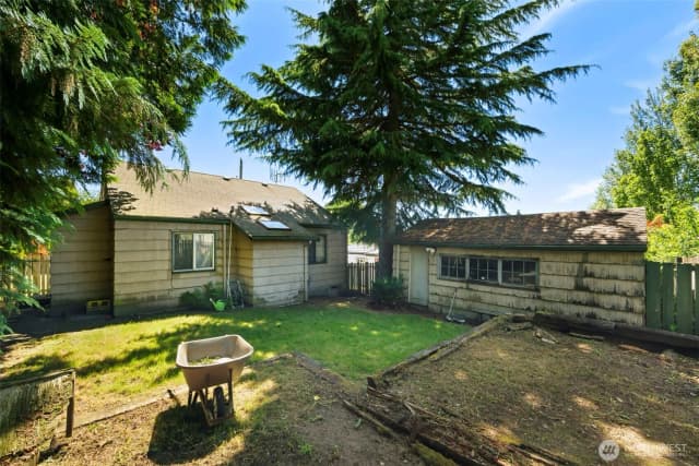 Property photo for 122 Nw 103rd Street, Seattle photo 4