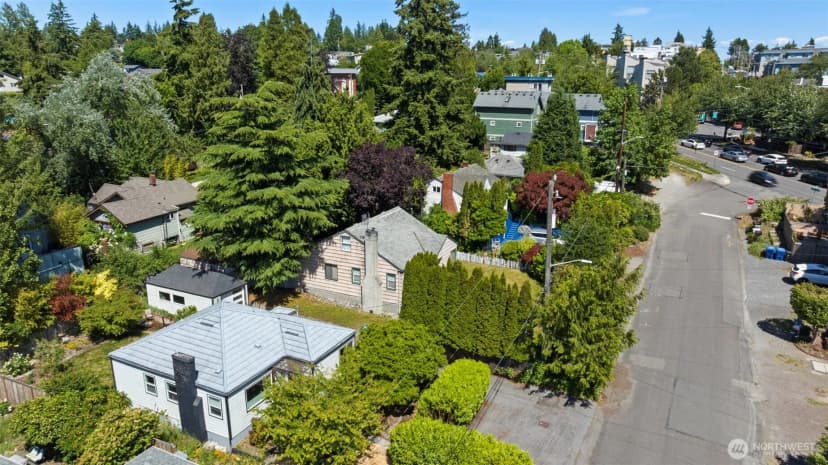 Property photo for 122 Nw 103rd Street, Seattle photo 9