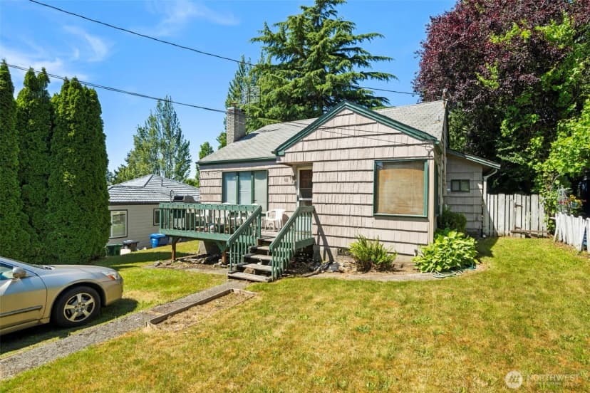 Property photo for 122 Nw 103rd Street, Seattle