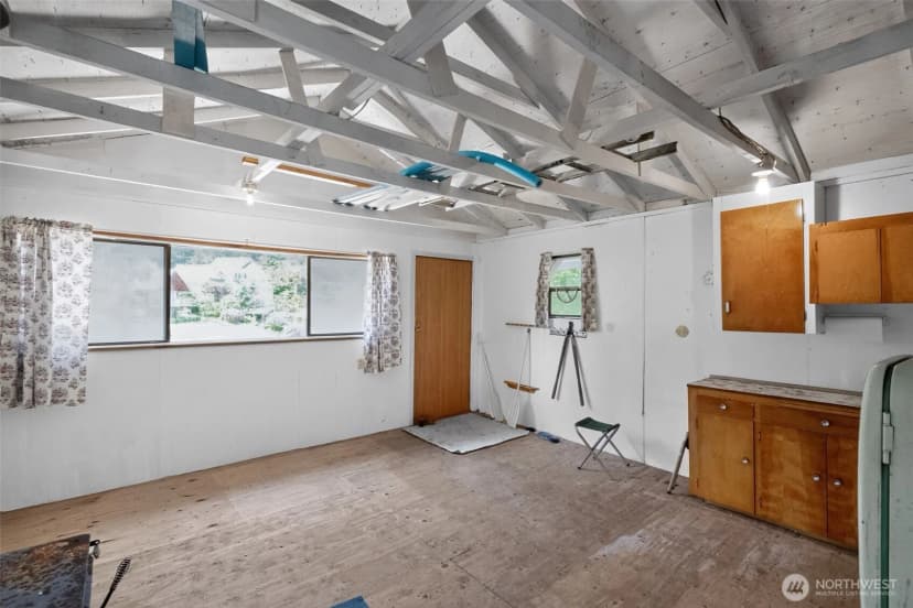 Property photo for 19539 330th Avenue Ne, Duvall photo 9