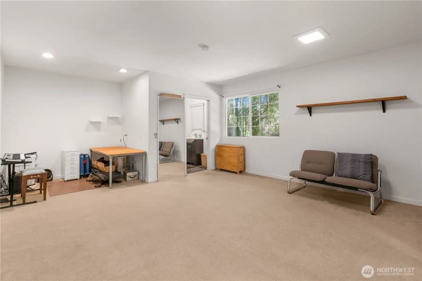 Property photo for 16058 36th Avenue Ne, Lake Forest Park photo 32