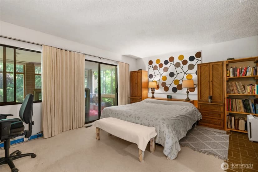 Property photo for 16058 36th Avenue Ne, Lake Forest Park photo 14