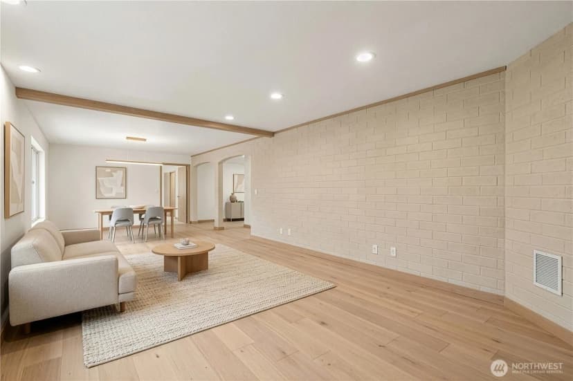 Property photo for 16058 36th Avenue Ne, Lake Forest Park photo 11