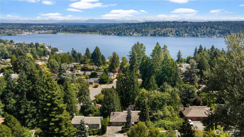 Property photo for 16058 36th Avenue Ne, Lake Forest Park photo 40
