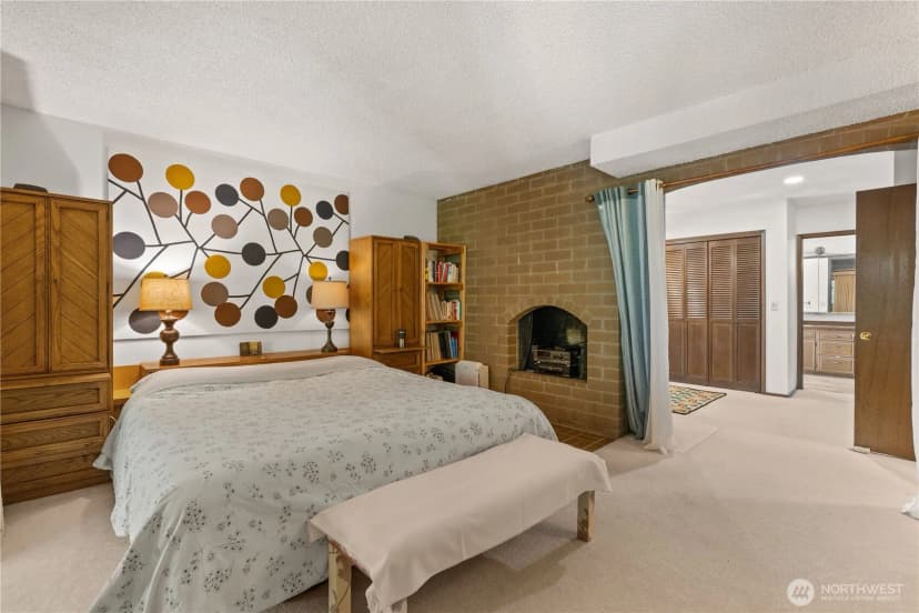 Property photo for 16058 36th Avenue Ne, Lake Forest Park photo 15