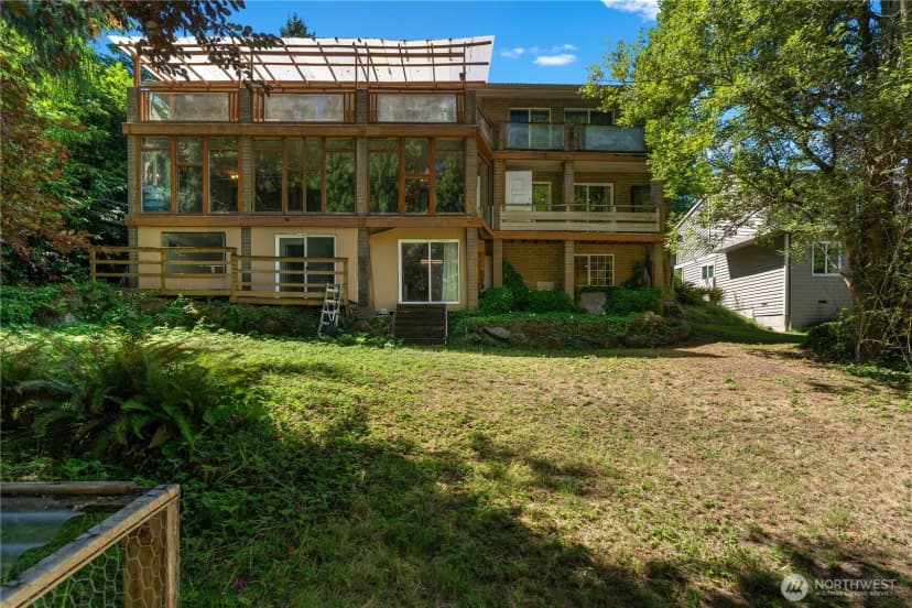 Property photo for 16058 36th Avenue Ne, Lake Forest Park photo 39
