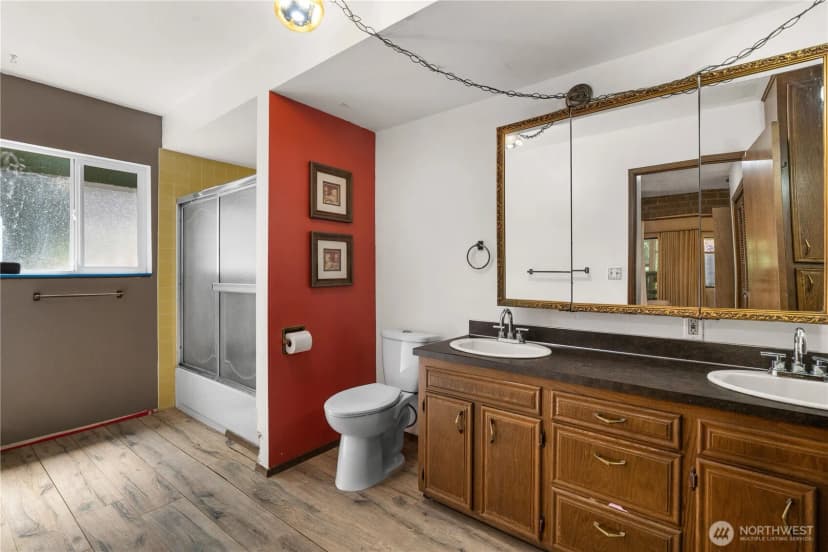 Property photo for 16058 36th Avenue Ne, Lake Forest Park photo 18