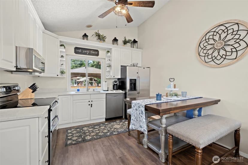 Property photo for 2522 230th Avenue Ne, Sammamish photo 11