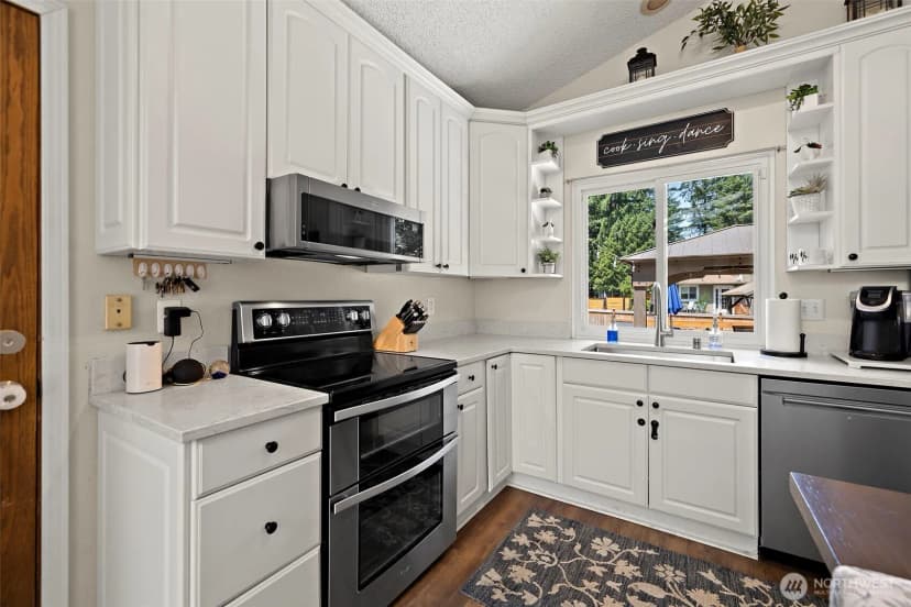 Property photo for 2522 230th Avenue Ne, Sammamish photo 12