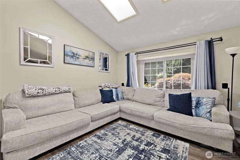 Property photo for 2522 230th Avenue Ne, Sammamish photo 15