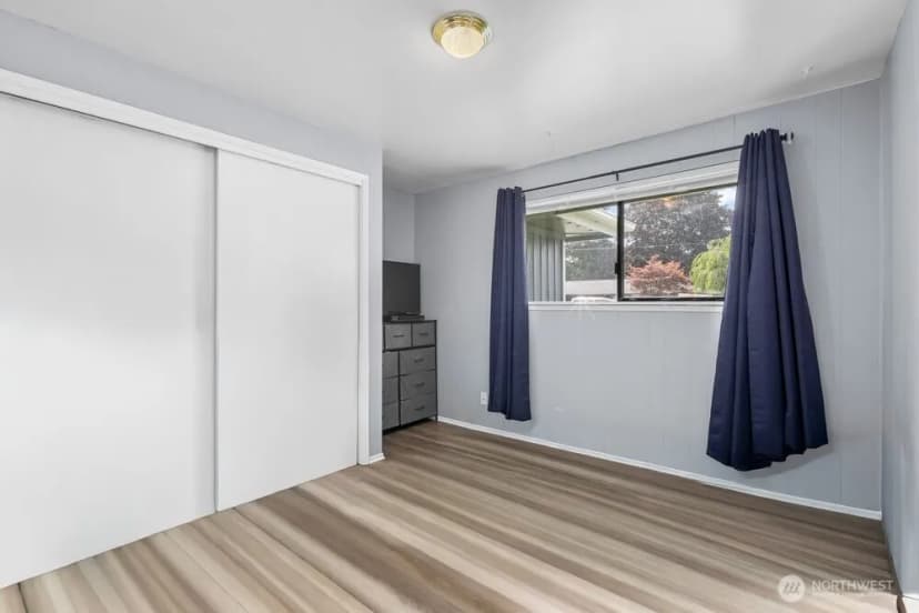 Property photo for 2406 Ne 24th Street, Renton photo 17