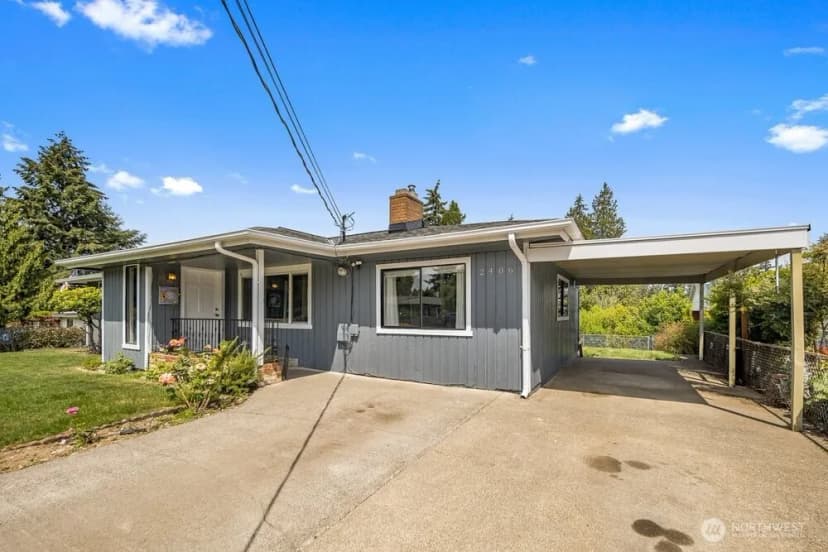 Property photo for 2406 Ne 24th Street, Renton photo 3