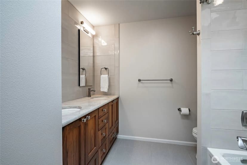 Property photo for 20700 76th Avenue Se, Snohomish photo 28