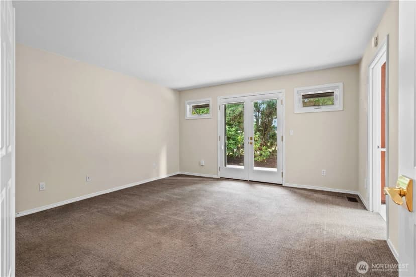 Property photo for 10306 192nd Avenue Ne, Redmond photo 15