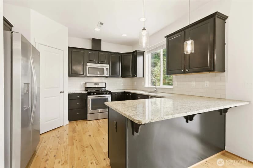 Property photo for 3008 Sw Berwick Drive, Oak Harbor photo 7