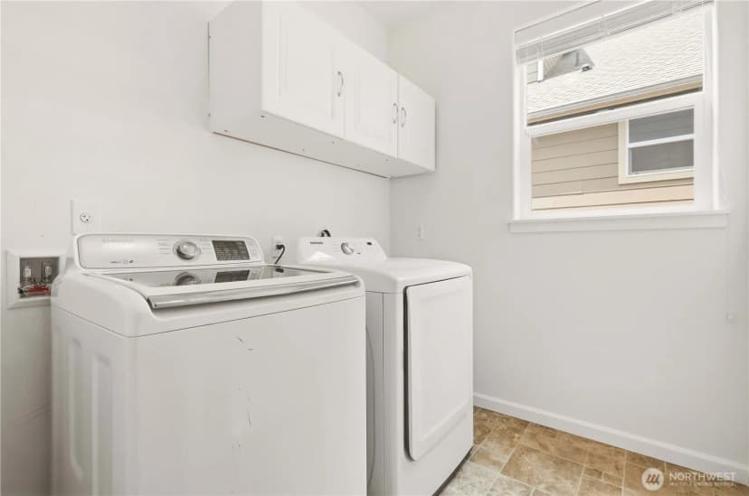 Property photo for 3008 Sw Berwick Drive, Oak Harbor photo 10