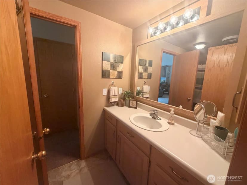 Property photo for 616 Hunter Avenue Sw, Quincy photo 17