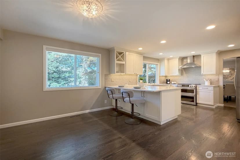 Property photo for 6349 114th Avenue Se, Bellevue photo 11